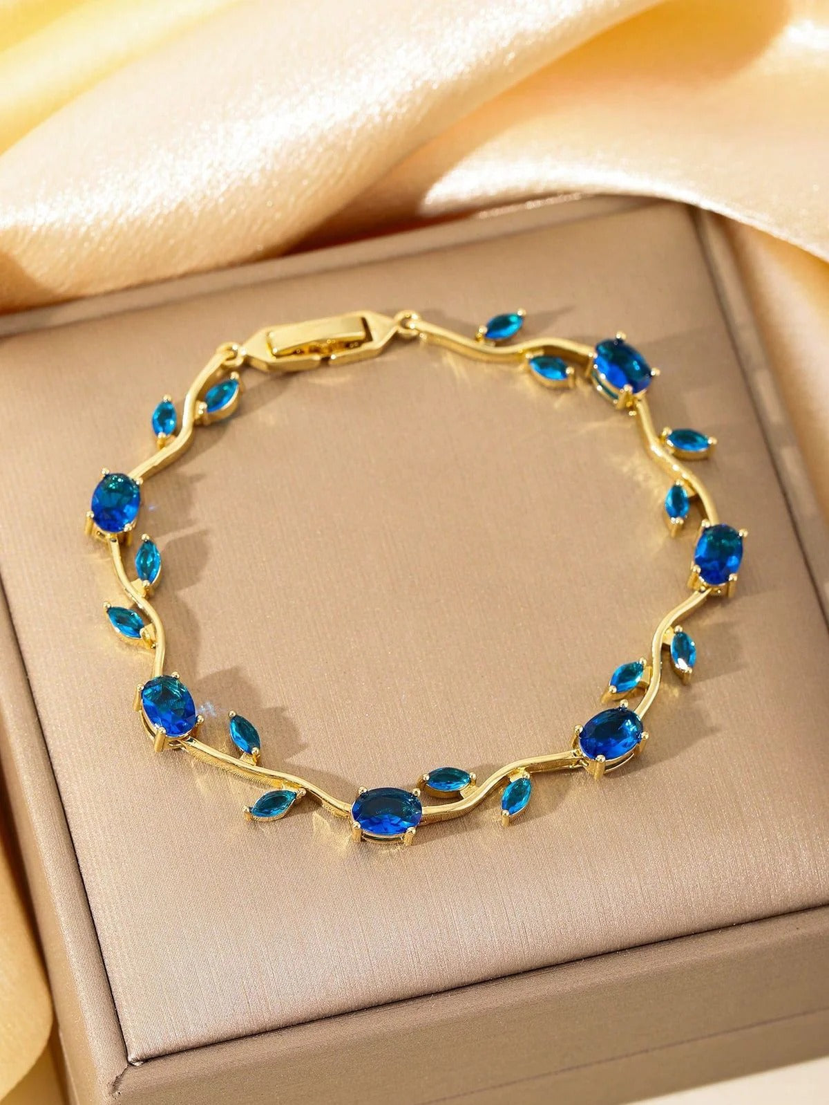 Tulip Bracelet Dealz Hubs